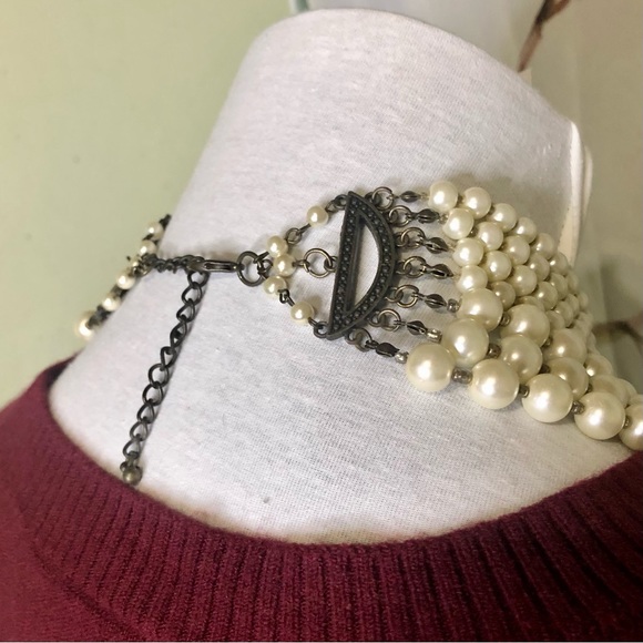 7 Strand Faux Pearl Necklace Maximalist - Picture 5 of 10